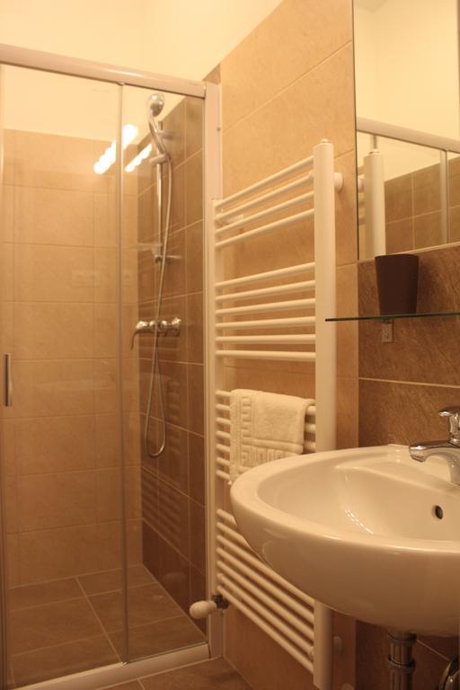 Casa Mate' Apartman Budapest Szoba fotó